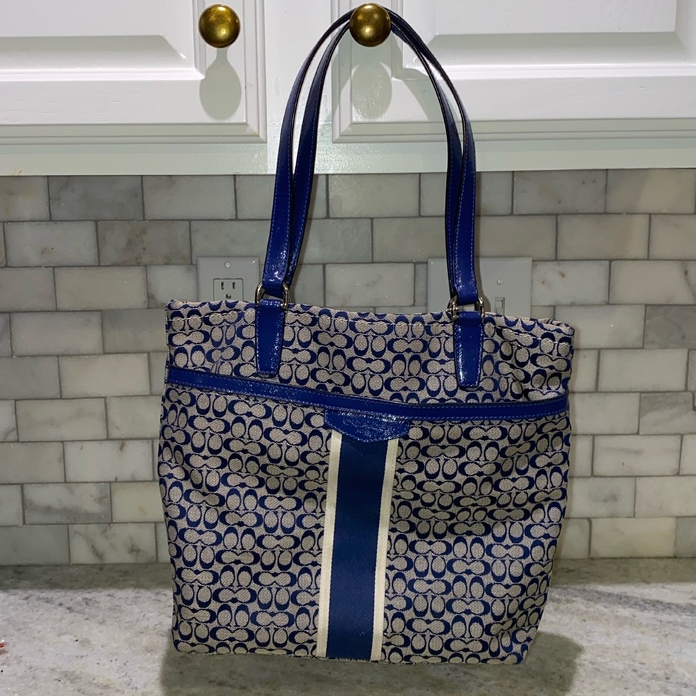 Coach handbag gently used